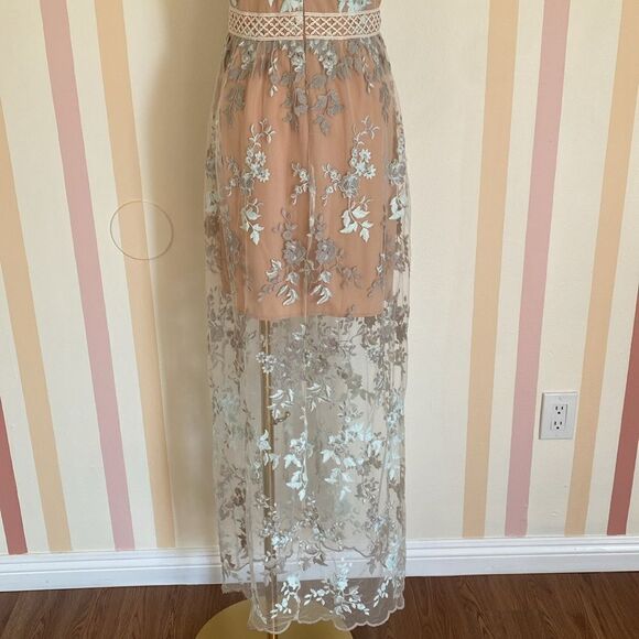 WAYF Oakfield Sky Blue, Gray, & Tan Embroidered Lace Maxi Dress Size Medium - Picture 8 of 16